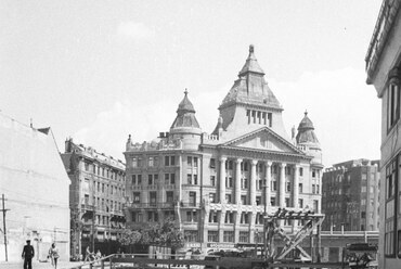 Deák Ferenc tér, a Millenniumi Földalatti Vasút új alagútjának építése, 1953. Forrás: Fortepan/UVATERV