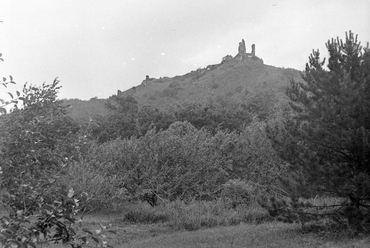 Szigliget, várrom, 1966. / Forrás: Fortepan 10991, Gyöngyi