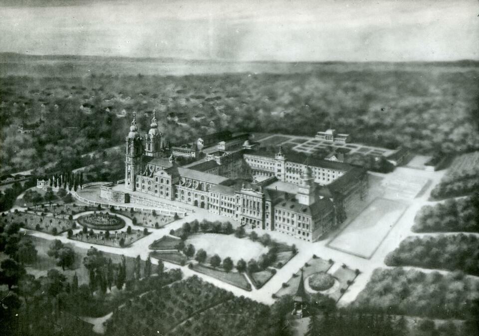 A Kertész K. Róbert és Sváb Gyula által tervezett eredeti komplexum, a templom koncepciója 1923 körül alakult., Kép forrás: A Gödöllői Premontrei Apátság Facebook oldala