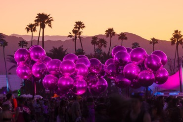 Vincent Leroy: Molecular Cloud - Coachella Valley Music and Arts Festival 2023. Fotó: Lance Gerber, forrás: Coachella