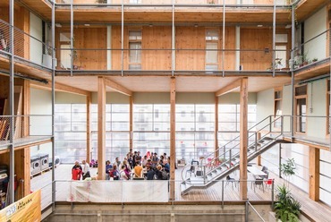 La Borda co-housing, Barcelona, Spanyolország. (2018) Tervező: Lacol. Fotó: Lacol