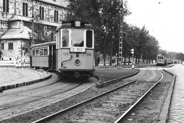 A Váci út a Lehel (Élmunkás) térnél, balra az Árpád-házi Szent Margit-templom, 1959. Forrás: Fortepan / FŐMTERV
