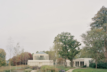 Templomkomplexum, James Gorst Architects. Fotó: Rory Gardiner