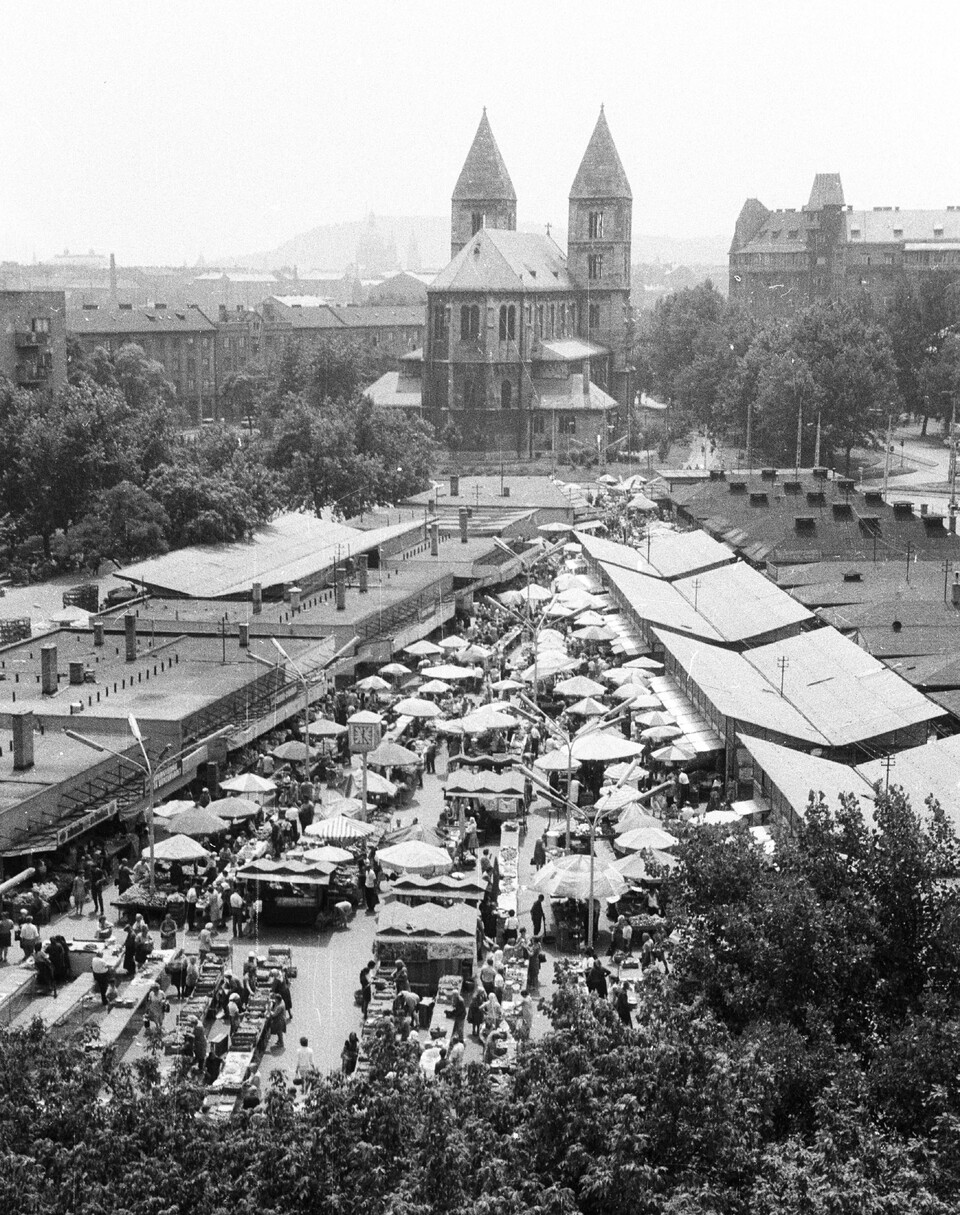 Lehel (Élmunkás) téri piac, 1976. Forrás: Fortepan / Angyalföldi Helytörténeti Gyűjtemény