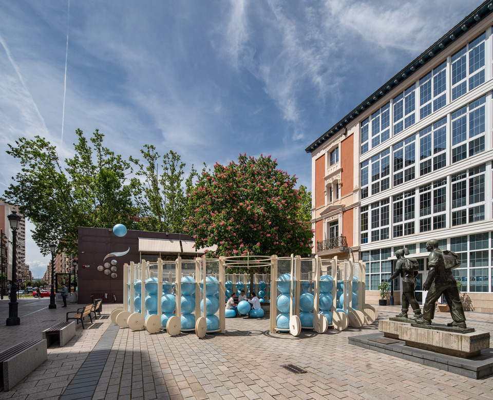 PUL — Logroño Urban Swimming Pool / meii estudio + Clara Torregrosa, Gabriel Fco. Millán. Forrás: Concétrico / Fotó: Josema Cutillas