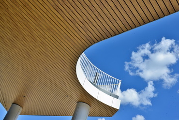 H2Offices – ARROW Architects + Studio IN-EX – fotó: Glázer Attila | www.attilaglazer.com
