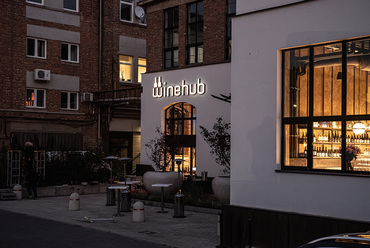 Óbuda szívében megnyitotta kapuit a Winehub borközpont. Fotó: Szmodits Balázs
