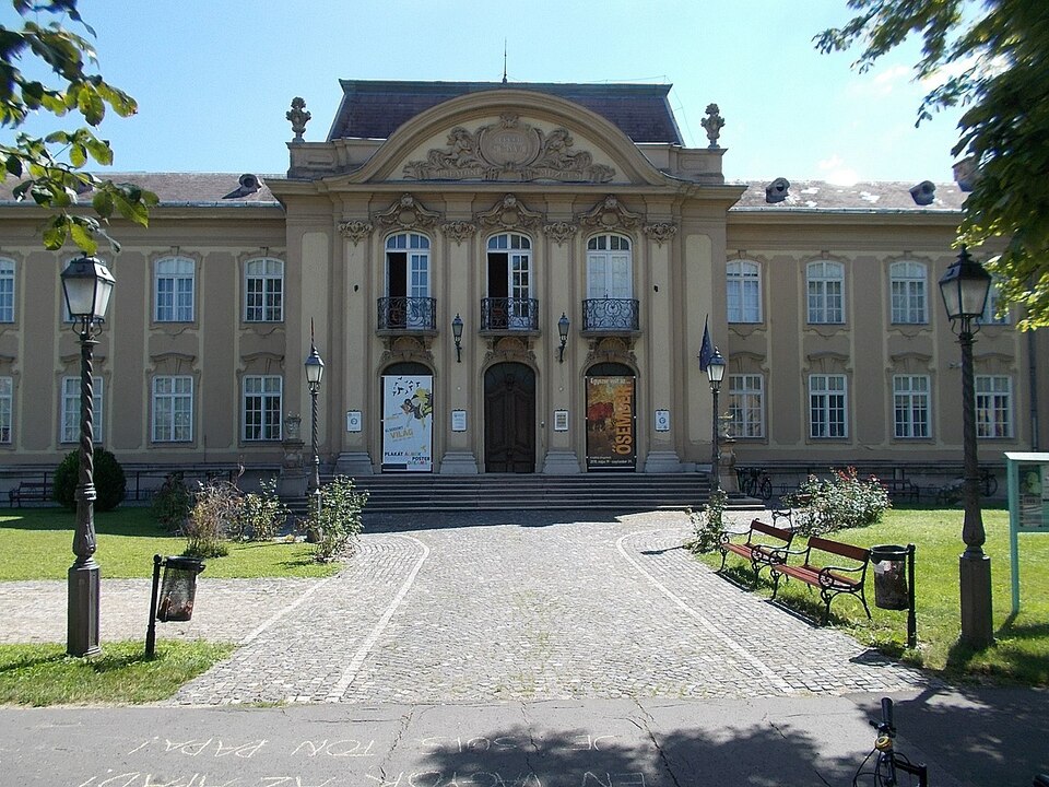 Balatoni Múzeum, Keszthely. Forrás: Wikimedia Commons/Globetrotter19
