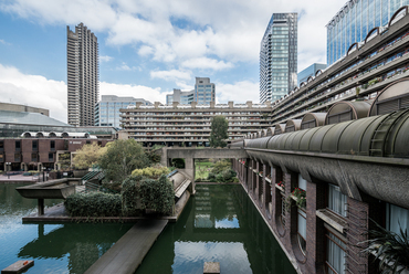 Barbican Centre, London. Chamberlin, Powell and Bon. Forrás: Flickr/Építészfórum archívum
