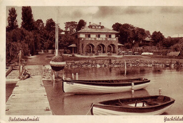 Almádi Yacht Club. Forrás: archív képeslap
