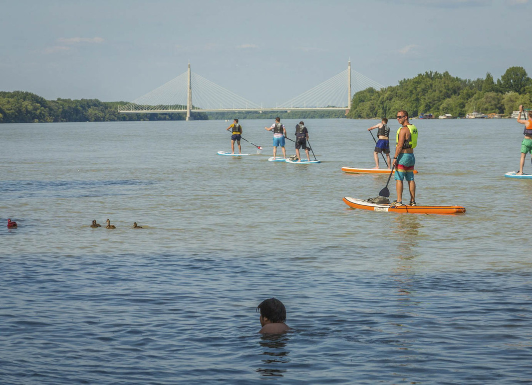 Karnyújtásnyira a jövőtől, ahol nyaranta a Dunában is hűsíthetik magukat a budapestiek