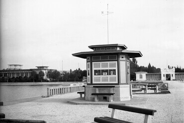 Balatonföldvár, hajóállomás, meteorológiai mérőállomás. Leltári jelzet: MMKM TEMGY 2019.1.1. 0216, év: 1935 / Forrás: Fortepan 183625 / Magyar Műszaki és Közlekedési Múzeum / BAHART Archívum
