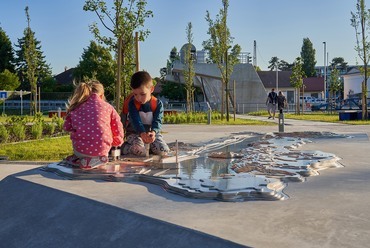 Siófoki nagyműtárgyak rekonstrukciója, üzemviteli épület és új köztér létesítése. Masterplan és építészeti tervezés: Térhálózat. Fotó: Viktorin Krisztián – Sugar and Salt
