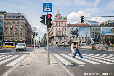 Gyalogátkelő az Astorián. Forrás: BKK
