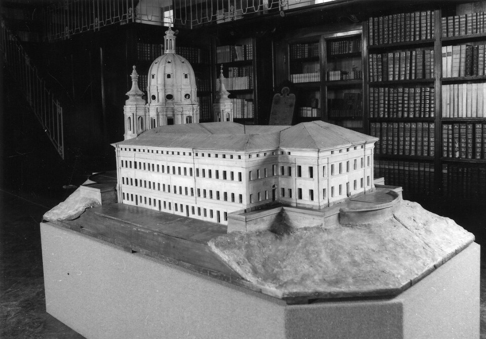 Torino, Bazilika Superga palota-kolostor komplexum F. Juvarra fa modellje, 1714.

(CC free)
