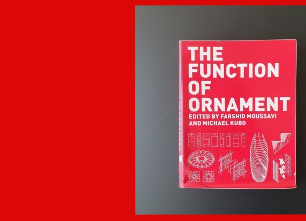 A díszítés mint kifejezőeszköz– Recenzió Farshid Moussavi - The Function of Ornament című kötetéről 