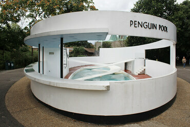 Lubetkin és a Tecton Pingvinúsztatója, 1934
