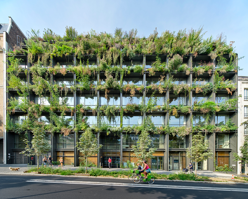 Villa M Montparnasse, Triptyque Architecture + Philippe Starck, 2022. Fotó: Michael Denancé. Forrás: Triptyque Architecture
