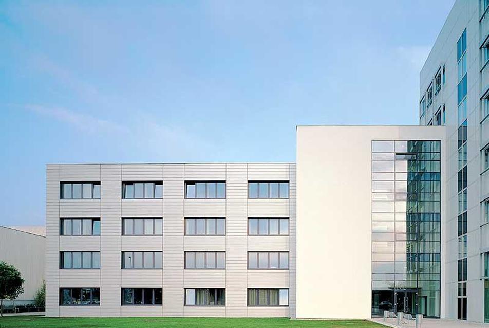 Audi központi irodaépület bővítése, Győr