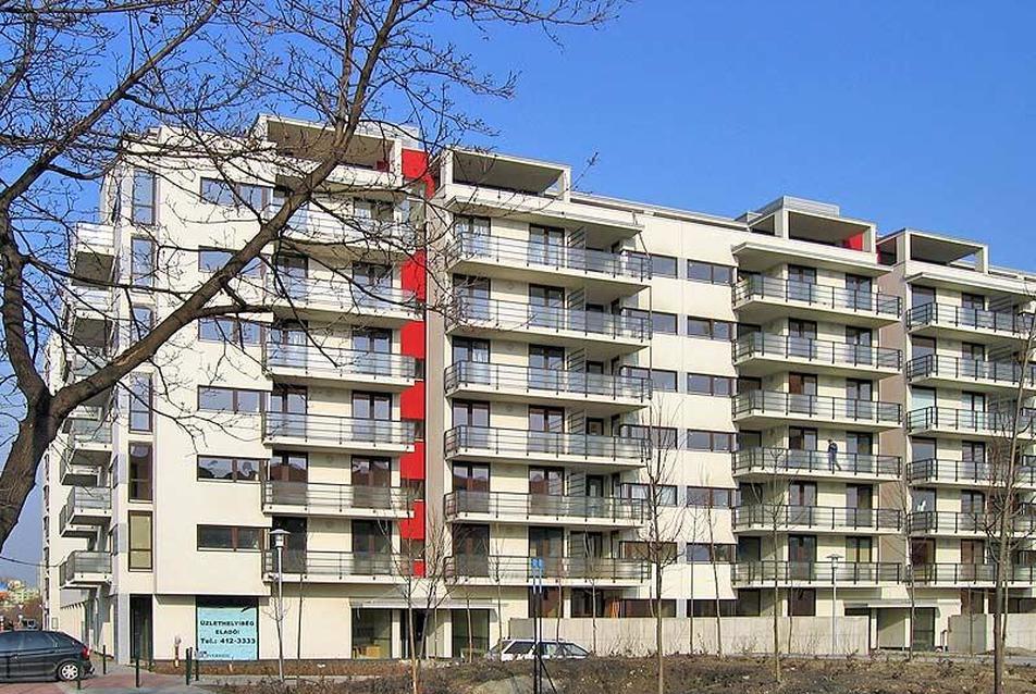 Riverside Apartmanház