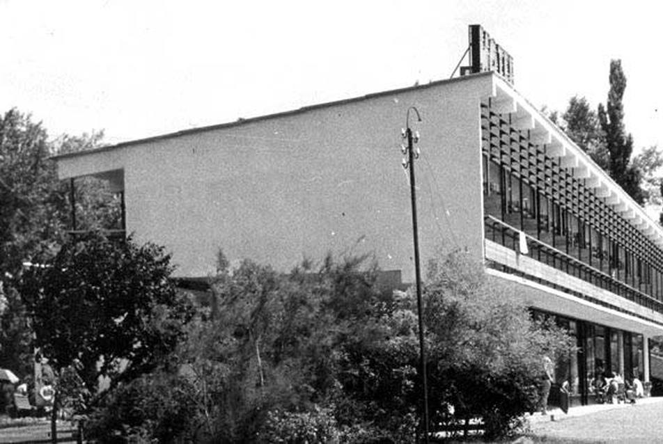 40 ágyas nyári szálloda a Tihany rév-nél, 1959-1960