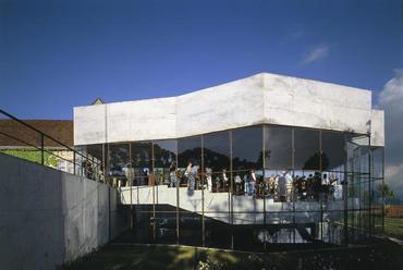 Szt. Péter kápolna, Campos de Jordao, SP, Brazília, 1987. Fotó: Cristiano Mascaro