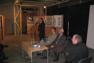 A képen balról Szabó Imre, Eltér István,  Fegyverneky Sándor és dr. Hajnóczi Péter