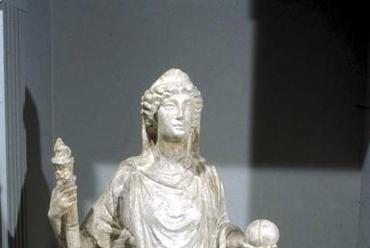 Fortuna-Nemeszisz istennő szobra a Hajógyári-sziget helytartói palotájából. BTM Aquincumi Múzeum