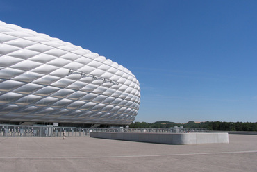 a stadion embléma nélkül