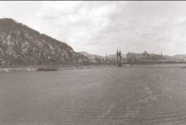 Budapest, Duna-part, Erzsébet híd (Balogh Rudolf felvétele, 1930 körül) <em>forrás: MNM Történeti Fényképtár</em>