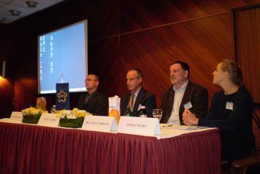 balról Dr. Egedy Tamás, Aczél Gábor, Dr. László Miklós, Tomay Kyra