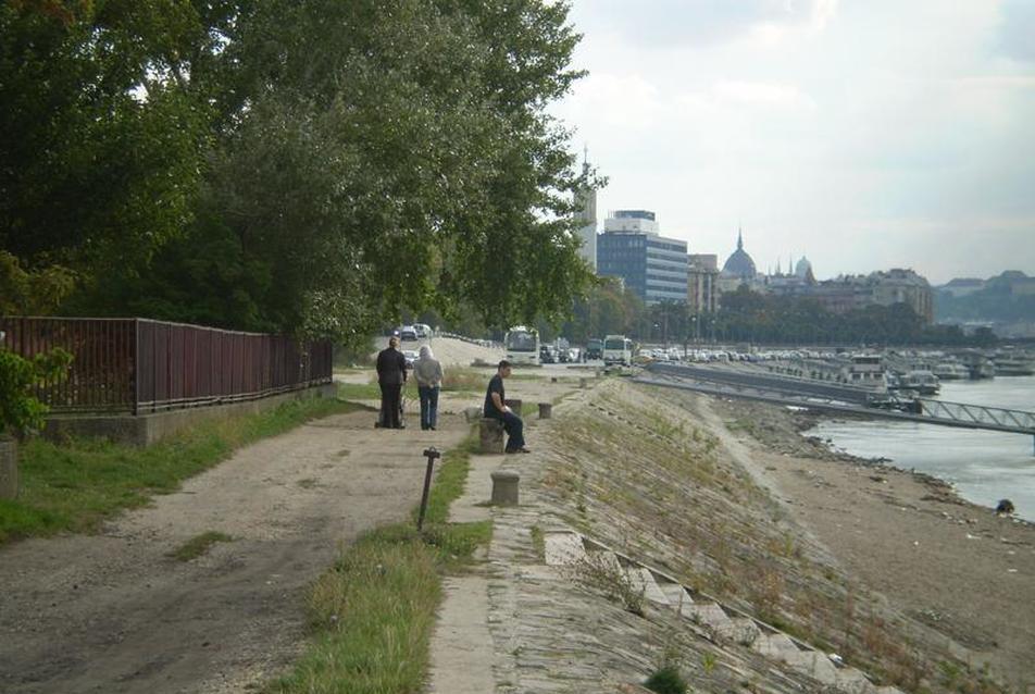 Forgalommentes Dunapart a Vizafogó lakótelepnél, szerző: Gábor Péter