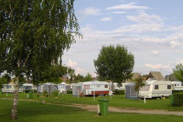 Tóalmási Szent András Gyógyvizes Strand és Kemping