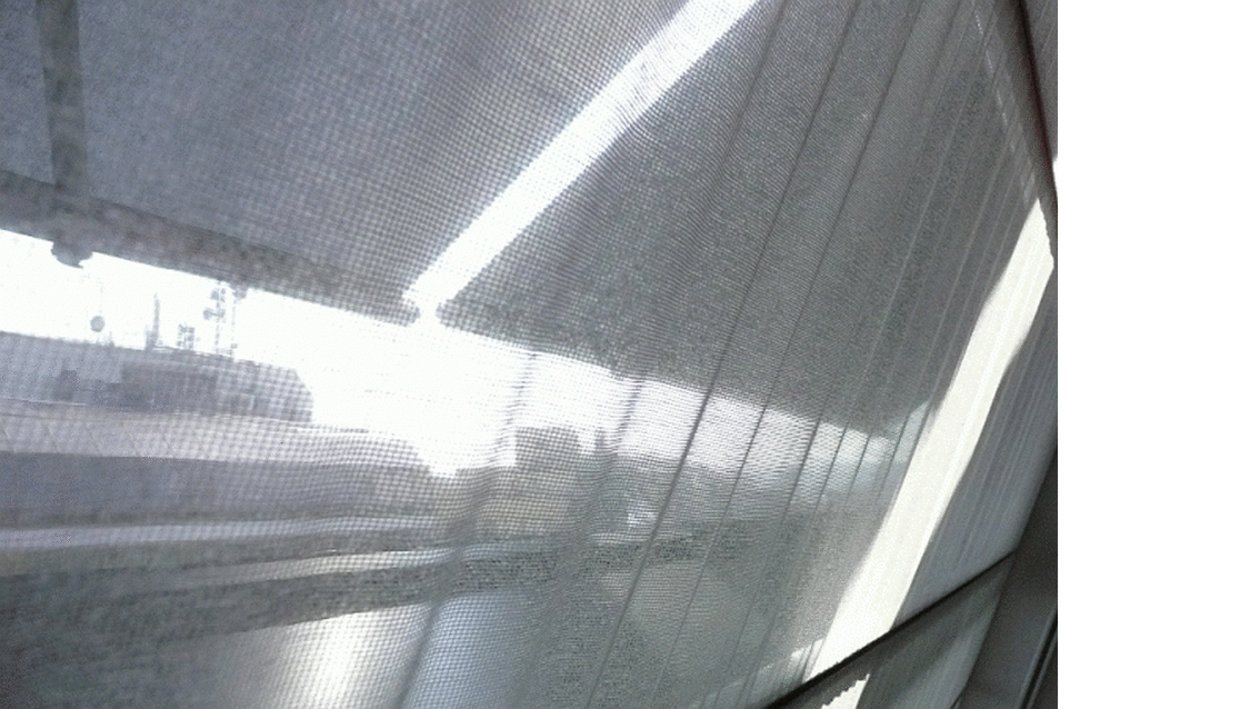 árnyékoló/napvédő teljes falszélességben - tervező: Chalupa Architekti, fotó: perika