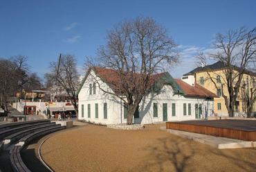 Kisfaludy Galéria, Balatonfüred, fotó Hajdú József