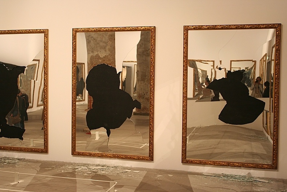 "velencei" tükrök - Arsenale