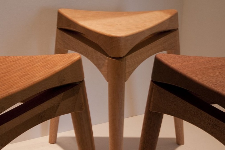 A Kenji Komada által tervezett ülőkék