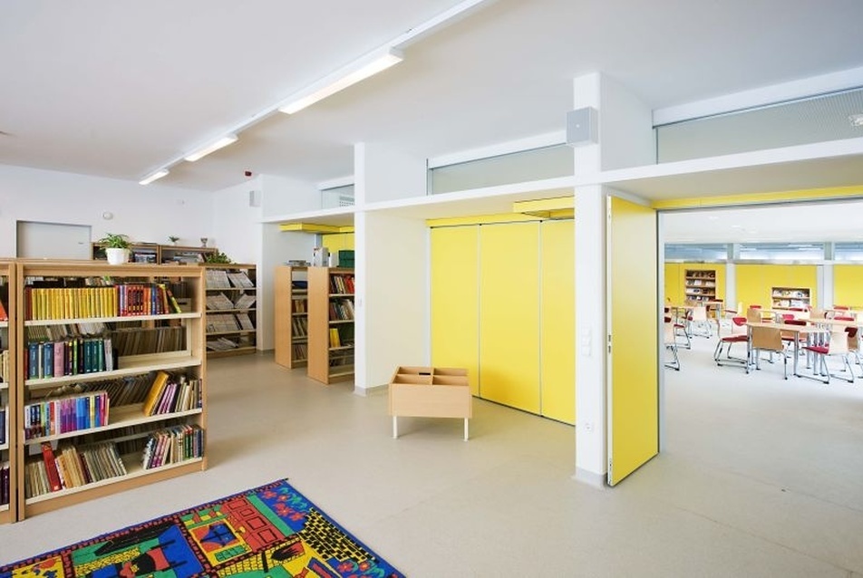 Budaörs új iskolája - belsőépítészet: Tardos Tibor, fotó: Bujnovszky Tamás