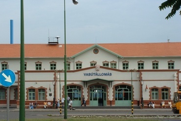 Sátoraljaújhely  vasútállomás, tervező: Papp László