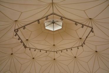Richard Buckminster Fuller – Kupola belső, fotó: Rab Hajnalka