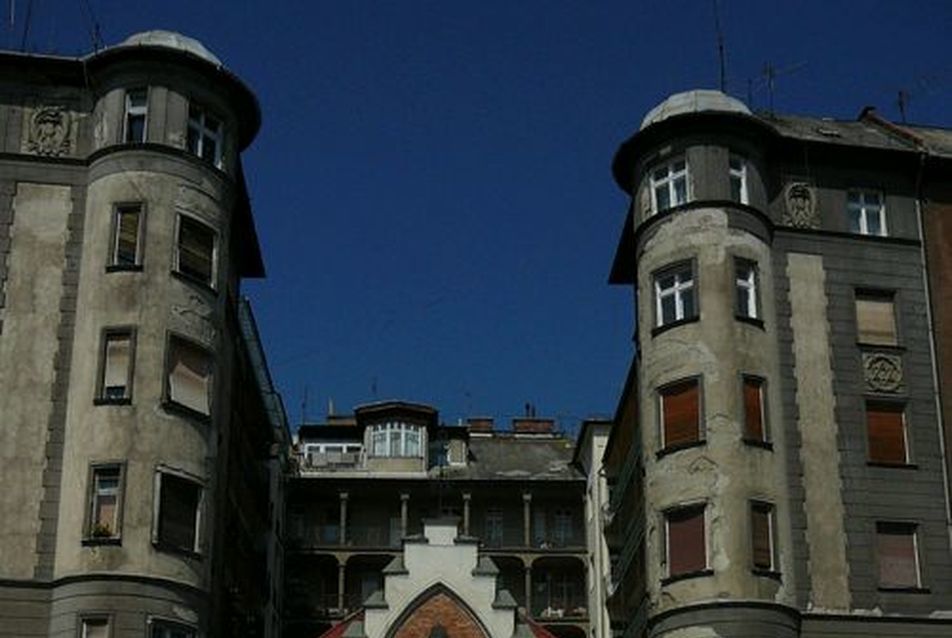 Városi séták: Láthatatlan Zsinagóga