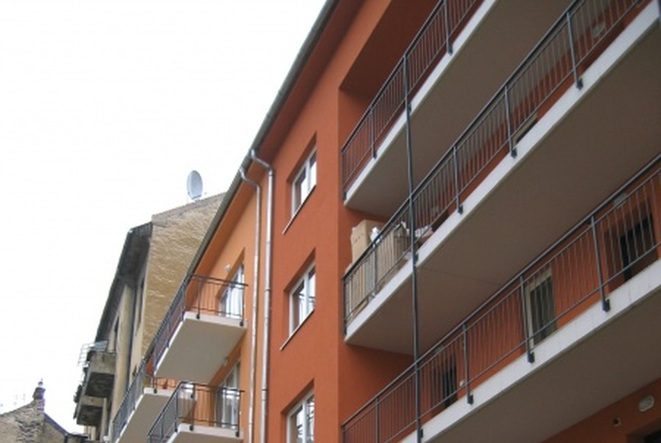 Apartmanház az Erkel utcában - építészet: Szántó és Mikó