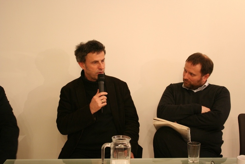 Ertsey Attila és Sümeghy György a FUGA-ban, az epiteszforum.hu rendezvényén. Fotó: Vargha Mihály