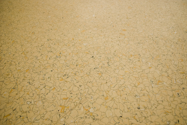 Az antisztatikus padló diszkrét bája © Török Tamás / copia.hu