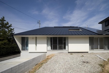 House Of Cycles: Passive Solar Design from Japan, Architects: Agnes Nyilas,Yasuharu Iwamuro,Yasuyuki Ito