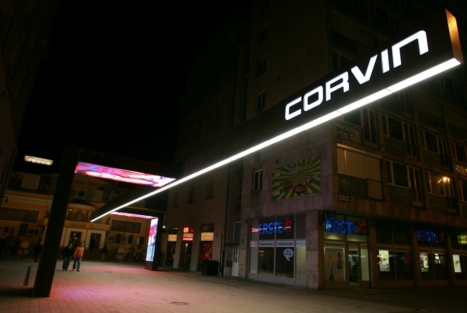 Corvin kapu -  vezető tervező: Szöllőssy Barbara, Pyka Zsolt, fotó: Sándor Katalin