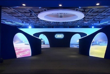 Karim Rashid Audi kiállítása 2004-ben Koreában.