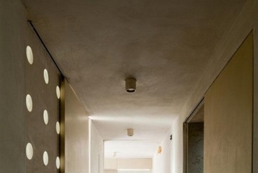 A döngölt agyagból készült Rauch-ház, Ausztria, forrás: http://www.architonic.com