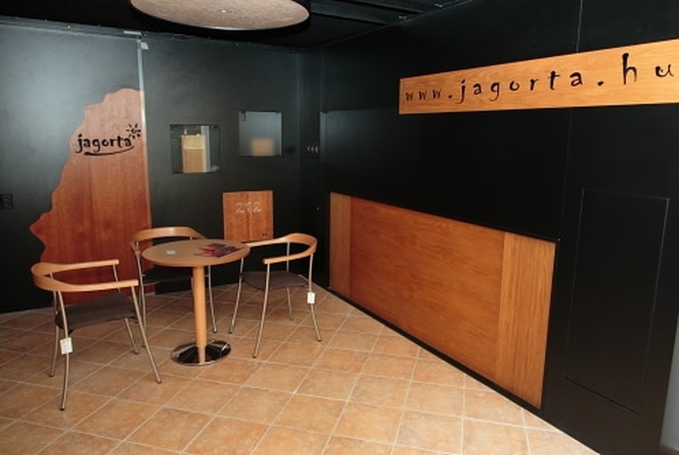 Magyar Bútor Galéria, Budapest