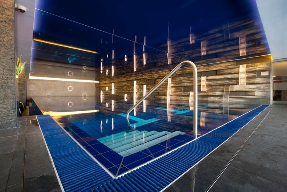 Oxygen Wellness Központ, tervezők: Szerdahelyi László, Szász Zoltán, fotó: Aspectus Architect